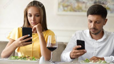 Cell Phone Etiquette – Should Be Following But Aren’T | Wrytin