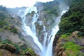 dudh-sagar-water-fall-k8femxik