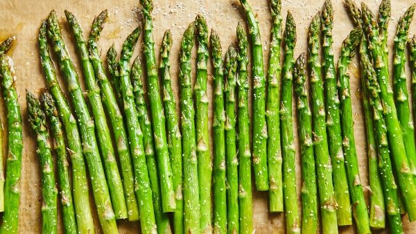 how-to-make-roasted-asparagus-355-kazanepj
